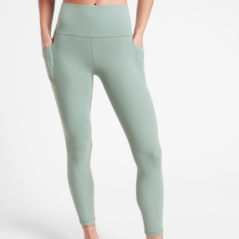 Athleta Salutation Stash Pocket Tight Leggings